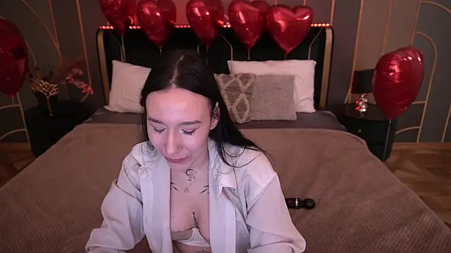 NikkiGoldSide online show from February 11, 2026, 12:37 am