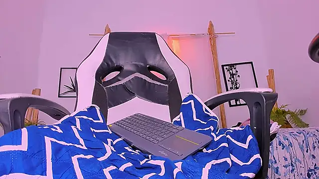 Ian Cooper  online show from December 4, 2024, 4:32 am