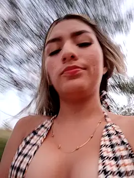 GIRL DONCELLA online show from December 16, 2024, 10:45 pm