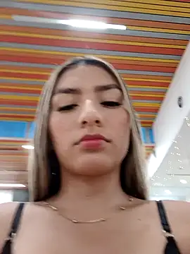 GIRL DONCELLA online show from December 17, 2024, 10:32 pm