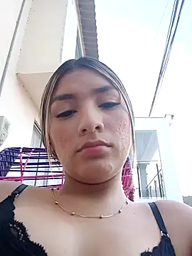 GIRL DONCELLA online show from January 22, 2025, 10:37 pm