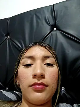 GIRL DONCELLA online show from January 29, 2025, 11:04 pm