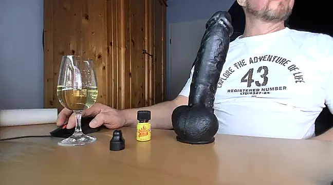 Tom PP cgn online show from January 18, 2025, 9:24 pm