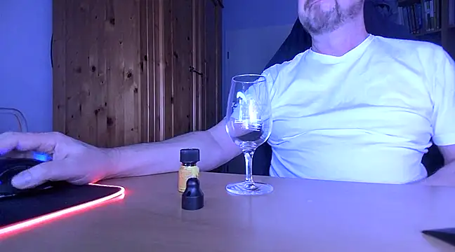 Tom PP cgn online show from February 16, 2025, 4:31 am