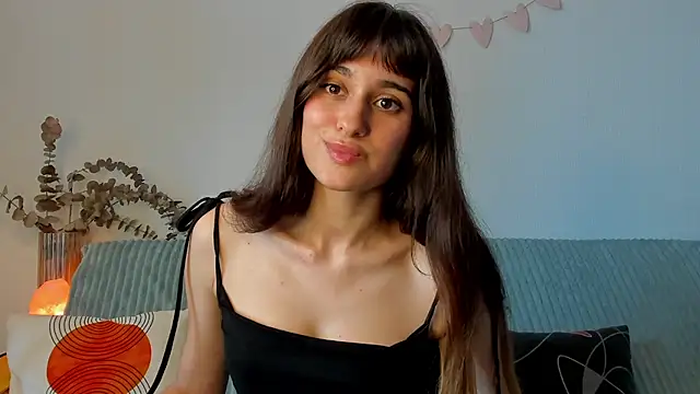 Snapshot of erika_hoiree chatting on September 21, 2025, 7:43 am erika hoiree online show from September 21, 2025, 7:43 am