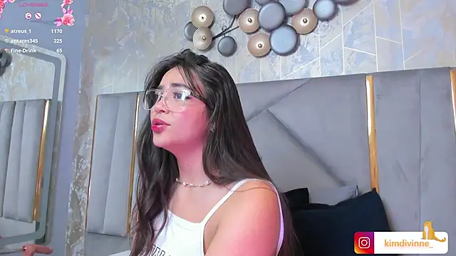 KimDevinne online show from February 15, 2025, 9:05 am