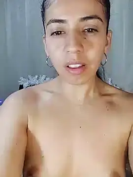 Snapshot of anngela01 chatting on December 2, 2024, 1:58 am anngela01 online show from December 2, 2024, 1:58 am