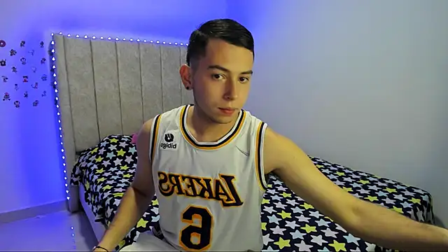 lunitayliam online show from December 21, 2024, 12:53 am