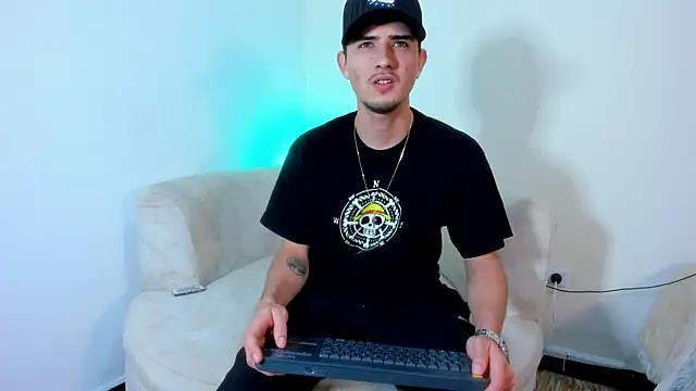 PhilipRich online show from September 18, 2025, 7:38 pm