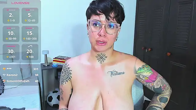 Snapshot of KatInk chatting on December 2, 2024, 6:54 pm KatInk online show from December 2, 2024, 6:54 pm