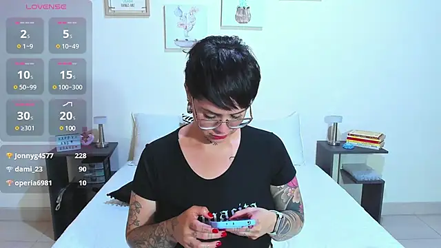 Snapshot of KatInk chatting on December 18, 2024, 8:03 pm KatInk online show from December 18, 2024, 8:03 pm