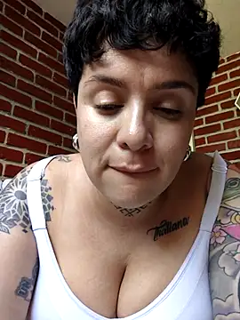 Snapshot of KatInk chatting on November 26, 2025, 8:32 pm KatInk online show from November 26, 2025, 8:32 pm