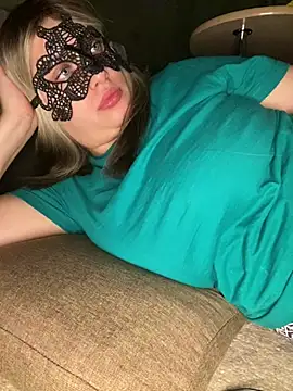 69Laura696 online show from February 13, 2025, 8:45 pm