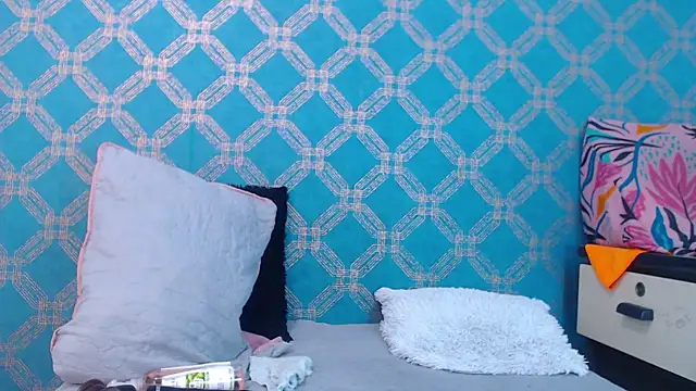 violeta cute18 online show from February 14, 2025, 10:04 pm