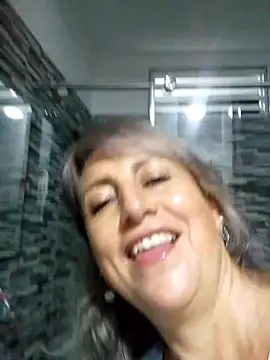 almaluna7 online show from October 14, 2025, 11:38 pm