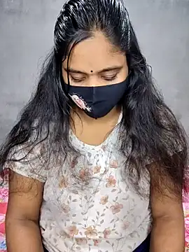 Hot Maleka online show from September 19, 2025, 1:07 am