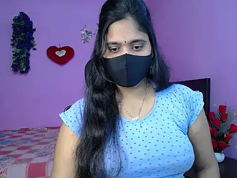 Snapshot of Hot_Maleka chatting on April 29, 2026, 5:30 pm Hot Maleka online show from April 29, 2026, 5:30 pm