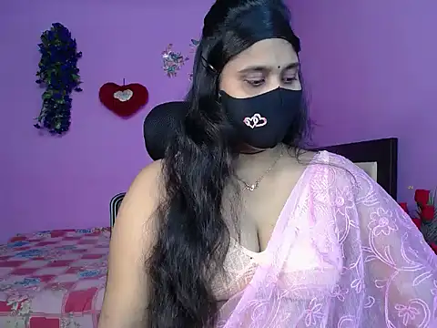 Snapshot of Hot_Maleka chatting on May 14, 2026, 4:47 pm Hot Maleka online show from May 14, 2026, 4:47 pm