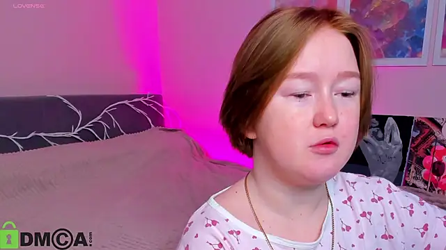 Sara Robinson online show from October 23, 2025, 2:22 am