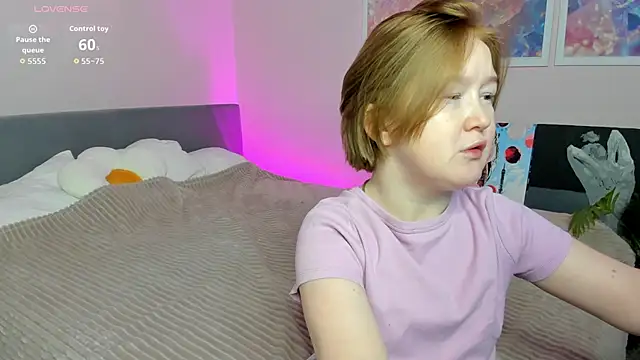 Sara Robinson online show from November 5, 2025, 2:22 am