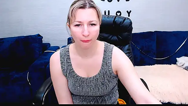 Incredible Ariela online show from December 15, 2025, 9:57 am