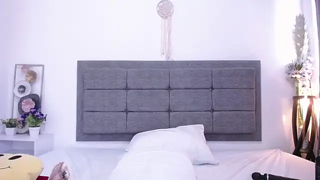 Snapshot of Vicky_Love_ chatting on March 11, 2025, 2:29 pm Vicky Love online show from March 11, 2025, 2:29 pm