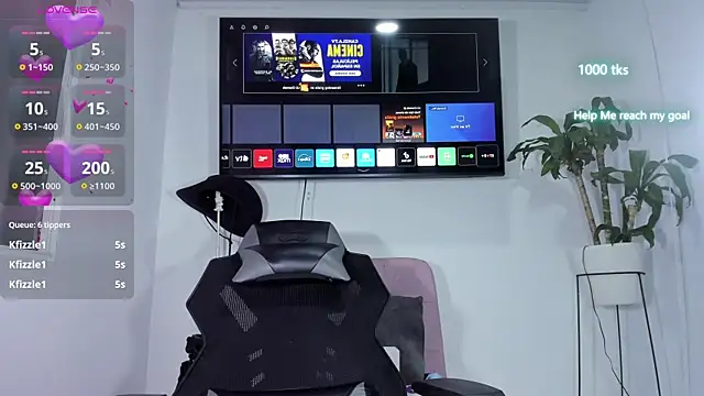 Snapshot of emily_palmeer chatting on November 16, 2025, 11:05 am emily palmeer online show from November 16, 2025, 11:05 am