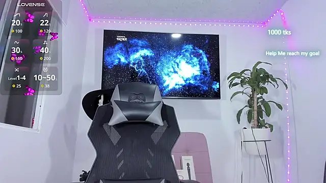 Snapshot of emily_palmeer chatting on December 19, 2025, 10:00 am emily palmeer online show from December 19, 2025, 10:00 am