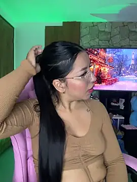 Tamara Roberts1 online show from December 19, 2024, 5:07 am