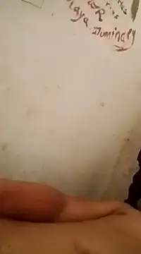 Snapshot of Huebolocko chatting on February 24, 2025, 1:42 pm Huebolocko online show from February 24, 2025, 1:42 pm