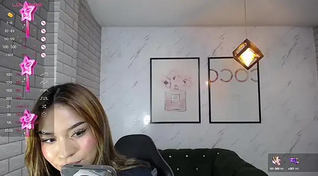 Snapshot of _Charlotte_v chatting on March 22, 2025, 1:52 pm Charlotte v online show from March 22, 2025, 1:52 pm