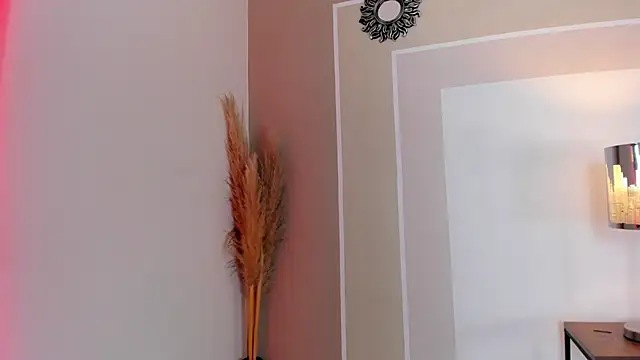 Snapshot of valeriavibes chatting on December 4, 2024, 10:19 pm valeriavibes online show from December 4, 2024, 10:19 pm