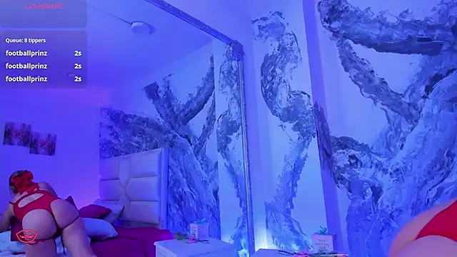 AuroraRojas online show from March 8, 2025, 8:35 pm