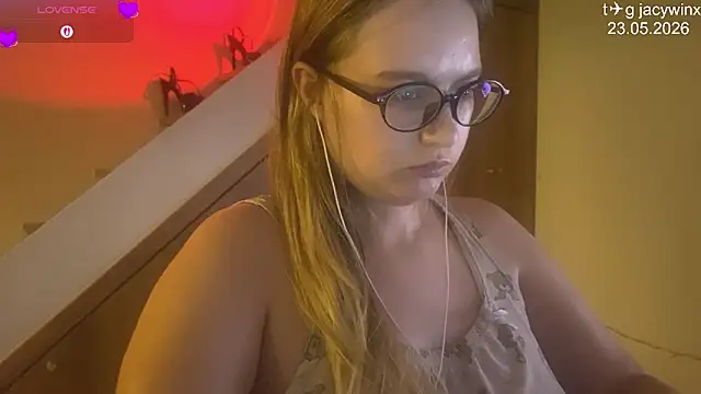 JacyWinslat online show from May 23, 2026, 10:03 pm