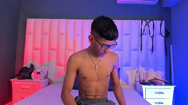 Nick Collins18 online show from February 6, 2025, 6:35 pm