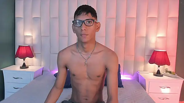 Nick Collins18 online show from March 6, 2025, 3:46 am