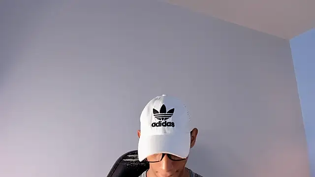 Nick Collins18 online show from September 26, 2025, 7:40 pm