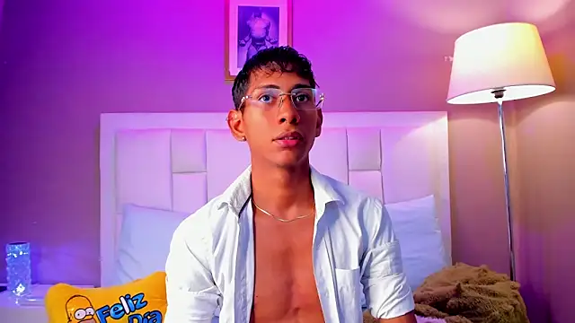 Nick Collins18 online show from February 25, 2026, 11:58 pm