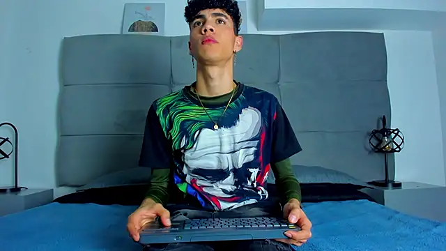 NeoRaptis online show from February 21, 2025, 8:49 pm