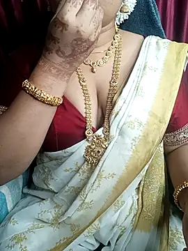 Snapshot of _YOUR_DREAM_FANTASY_ chatting on February 21, 2026, 10:05 am YOUR DREAM FANTASY online show from February 21, 2026, 10:05 am