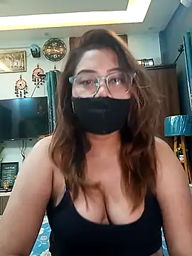 Snapshot of Cute-mona chatting on February 17, 2026, 10:12 am Cute-mona online show from February 17, 2026, 10:12 am