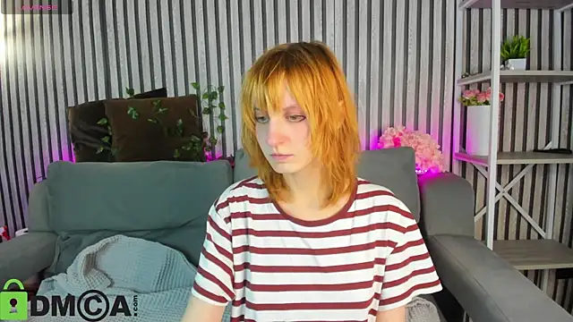 Snapshot of Little_Chips chatting on April 7, 2026, 5:13 pm Little Chips online show from April 7, 2026, 5:13 pm