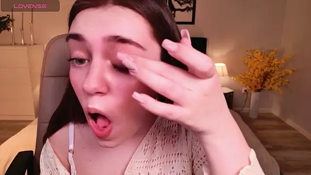 DaniellaLovely online show from February 16, 2026, 11:28 am