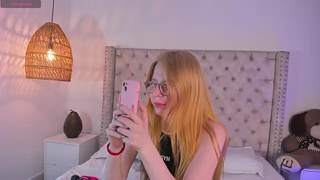 Alexa Handler online show from December 2, 2025, 8:04 pm