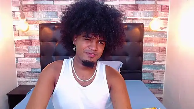 JaicobRuneer online show from April 12, 2026, 1:54 am