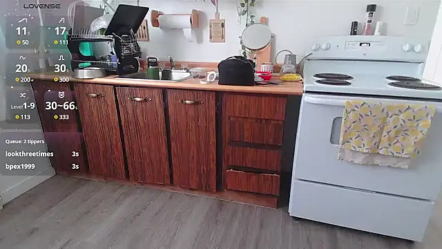 Kittyymaze1 online show from January 8, 2025, 5:05 pm