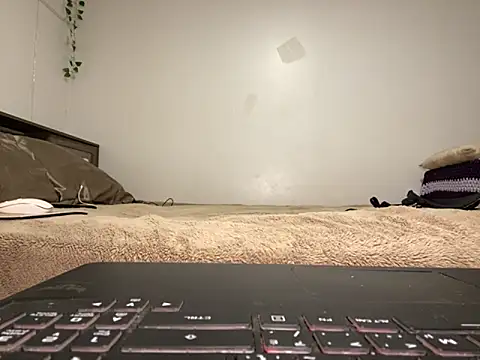 Kittyymaze1 online show from September 16, 2025, 12:17 pm