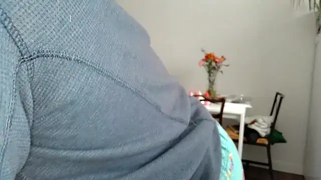 Snapshot of Kittyymaze1 chatting on February 18, 2026, 12:56 pm Kittyymaze1 online show from February 18, 2026, 12:56 pm