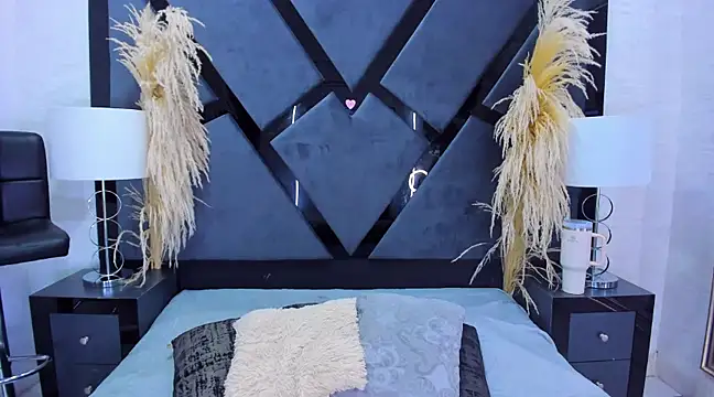 TiaraRosse online show from February 23, 2025, 5:01 am