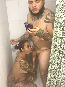 Cafeziitha02 online show from October 16, 2025, 6:31 pm